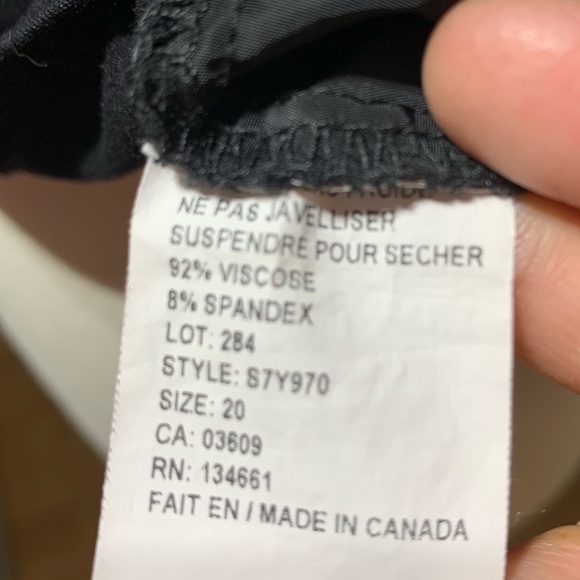 Abigail Black 3/4 sleeves top, small - Picture 3 of 9